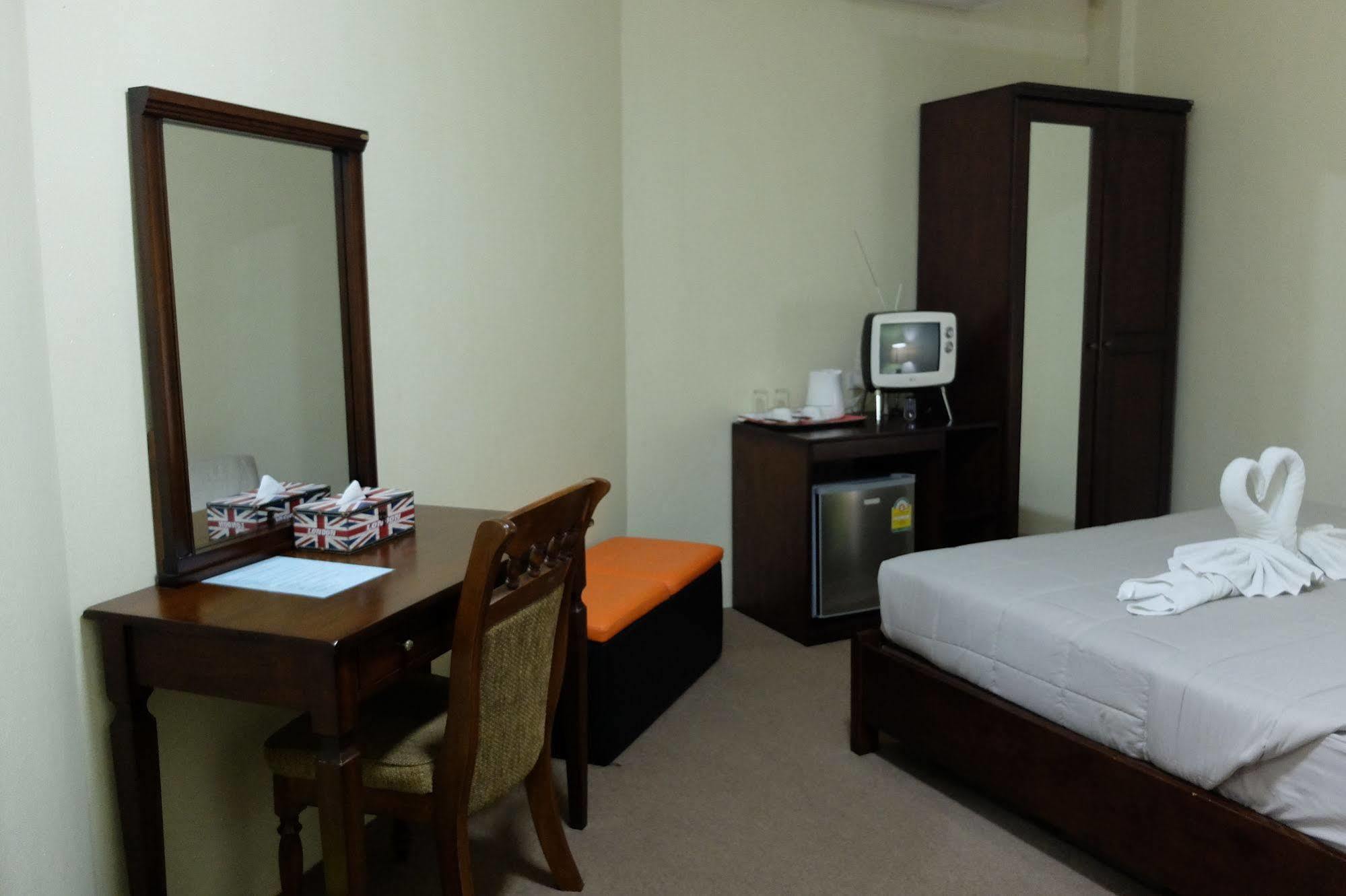Tawanwarn Hotel Krabi town Kültér fotó